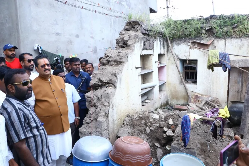 ಮಳೆ ಹಾನಿ ಪ್ರದೇಶಕ್ಕೆ ಶಾಸಕ ಬಸನಗೌಡ ಯತ್ನಾಳ ಭೇಟಿ ಪರಿಶೀಲನೆ